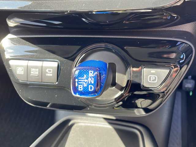 トヨタ プリウス SセーフティプラスⅡ 岩手県 2021(令3)年 5.2万km プラチナホワイトパールマイカ プリクラッシュセーフティ/純正ナビ/Bluetooth/パノラミックビューモニター/レーダークルーズコントロール/ETC/LEDヘッドライト/LEDフォグ/オートライト/クリアランスソナー/ドライブレコーダー/BSM/革巻きステアリング/ステアリングスイッチ/スマートキー/取扱説明書/保証書