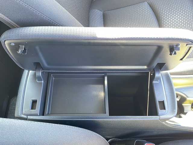 トヨタ プリウス SセーフティプラスⅡ 岩手県 2021(令3)年 5.2万km プラチナホワイトパールマイカ プリクラッシュセーフティ/純正ナビ/Bluetooth/パノラミックビューモニター/レーダークルーズコントロール/ETC/LEDヘッドライト/LEDフォグ/オートライト/クリアランスソナー/ドライブレコーダー/BSM/革巻きステアリング/ステアリングスイッチ/スマートキー/取扱説明書/保証書