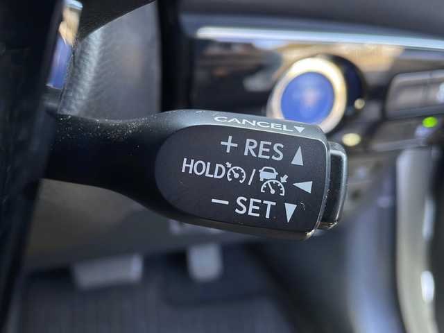 トヨタ プリウス SセーフティプラスⅡ 岩手県 2021(令3)年 5.2万km プラチナホワイトパールマイカ プリクラッシュセーフティ/純正ナビ/Bluetooth/パノラミックビューモニター/レーダークルーズコントロール/ETC/LEDヘッドライト/LEDフォグ/オートライト/クリアランスソナー/ドライブレコーダー/BSM/革巻きステアリング/ステアリングスイッチ/スマートキー/取扱説明書/保証書