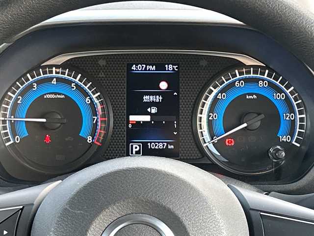 日産 ルークス ハイウェイスター X 佐賀県 2023(令5)年 1.1万km ホワイトパール 純正9インチディスプレイオーディオ(Carplay/Bluetooth/Am/FM)/全方位カメラ/片側パワースライドドア/エマージェンシーブレーキ/コーナーセンサー/車線逸脱警報/前後ドライブレコーダー/ETC/LEDヘッドライト/オートライト/純正14インチアルミホイール/純正フロアマット