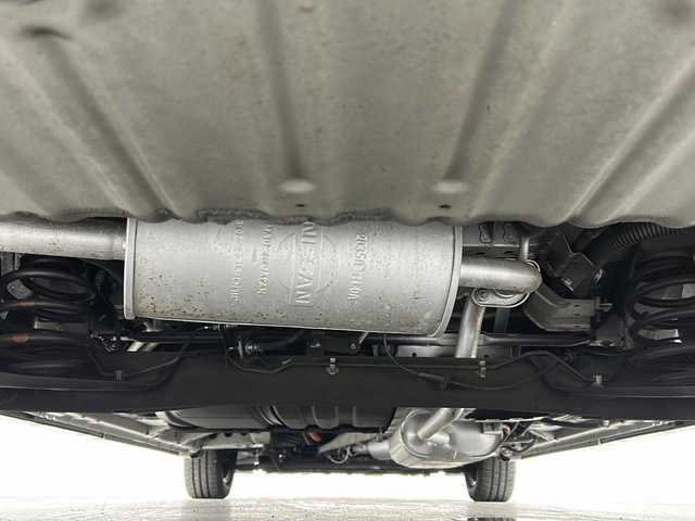 日産 セレナ e－パワー ハイウェイスター V 宮城県 2018(平30)年 6万km ブリリアントシルバー プロパイロット/エマージェンシーブレーキ/インテリジェントパーキングアシスト/車線逸脱抑制機能/オートマチックハイビーム/アラウンドビューモニター/フリップダウンモニター/前席シートヒーター/純正9インチナビ/（BT.CD.DVD.SD）/フルセグテレビ/両側パワースライドドア/ハンズフリースライドドア/ビルトインETC/ドライブレコーダー/ステアリングヒーター/革巻きステアリング/ステアリングスイッチ/プッシュスタート/スマートキー/純正フロアマット/純正15インチアルミホイール/LEDヘッドライト/横滑り防止機能/アイドリングストップ/コーナーセンサー