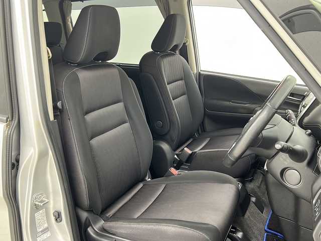 日産 セレナ e－パワー ハイウェイスター V 宮城県 2018(平30)年 6万km ブリリアントシルバー プロパイロット/エマージェンシーブレーキ/インテリジェントパーキングアシスト/車線逸脱抑制機能/オートマチックハイビーム/アラウンドビューモニター/フリップダウンモニター/前席シートヒーター/純正9インチナビ/（BT.CD.DVD.SD）/フルセグテレビ/両側パワースライドドア/ハンズフリースライドドア/ビルトインETC/ドライブレコーダー/ステアリングヒーター/革巻きステアリング/ステアリングスイッチ/プッシュスタート/スマートキー/純正フロアマット/純正15インチアルミホイール/LEDヘッドライト/横滑り防止機能/アイドリングストップ/コーナーセンサー