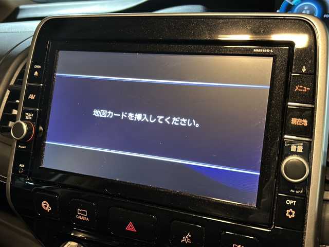 日産 セレナ e－パワー ハイウェイスター V 宮城県 2018(平30)年 6万km ブリリアントシルバー プロパイロット/エマージェンシーブレーキ/インテリジェントパーキングアシスト/車線逸脱抑制機能/オートマチックハイビーム/アラウンドビューモニター/フリップダウンモニター/前席シートヒーター/純正9インチナビ/（BT.CD.DVD.SD）/フルセグテレビ/両側パワースライドドア/ハンズフリースライドドア/ビルトインETC/ドライブレコーダー/ステアリングヒーター/革巻きステアリング/ステアリングスイッチ/プッシュスタート/スマートキー/純正フロアマット/純正15インチアルミホイール/LEDヘッドライト/横滑り防止機能/アイドリングストップ/コーナーセンサー
