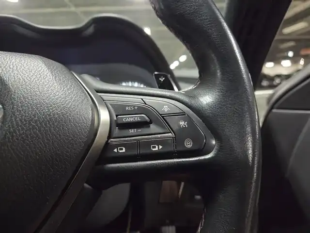 日産 スカイライン 400R 長崎県 2020(令2)年 9万km ブリリアントホワイトパール ワンオーナー/サンルーフ/BOSEパフォーマンスサウンド/純正8型ナビ/フルセグTV/アラウンドビューモニター/ビルトインETC/前後ドライブレコーダー/レーダークルーズコントロール/フロント/バックソナー/全方位運転支援システム/・衝突被害軽減ブレーキ/・車線逸脱防止支援システム/・車間距離維持支援システム/・前後誤発進抑制機能/ツインターボ/LEDヘッドランプ/革巻きステアリング/パドルシフト/ブラック革シート/前席パワーシート/純正19インチアルミホイール/レッドブレーキキャリパー/スマートキー/プッシュエンジンスターター/禁煙車