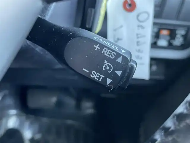 トヨタ ノア Si ダブルバイビーⅡ 東京都 2019(令1)年 5万km ホワイトパールクリスタルシャイン 純正大型ナビ/(CD/DVD/フルセグ/BT/USB)/純正後席モニター/バックカメラ/両側電動スライドドア/前方ドライブレコーダー/ビルトインＥＴＣ/クルーズコントロール/衝突軽減ブレーキ/コーナーセンサー（前/後）/レーンキープアシスト/ＬＥＤヘッドライト/オートハイビーム/フォグランプ/純正フロアマット/純正サイドバイザー/レーダー探知機/シートカバー/スマートキ