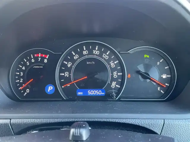 トヨタ ノア Si ダブルバイビーⅡ 東京都 2019(令1)年 5万km ホワイトパールクリスタルシャイン 純正大型ナビ/(CD/DVD/フルセグ/BT/USB)/純正後席モニター/バックカメラ/両側電動スライドドア/前方ドライブレコーダー/ビルトインＥＴＣ/クルーズコントロール/衝突軽減ブレーキ/コーナーセンサー（前/後）/レーンキープアシスト/ＬＥＤヘッドライト/オートハイビーム/フォグランプ/純正フロアマット/純正サイドバイザー/レーダー探知機/シートカバー/スマートキ