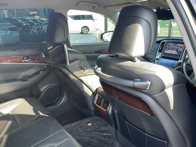 トヨタ クラウン マジェスタ Fバージョン 福岡県 2016(平28)年 6.1万km ブラック 純正ナビ/フルセグTV/Bluetooth/CD/DVD再生機能有/後席社外モニター/本革シート/シートヒーター/エアシート/追従付きクルーズコントロール/純正１７インチアルミホイール/ブラインドスポットモニター/コーナーセンサー/ドライブレコーダー/LEDヘッドライト/フォグライト