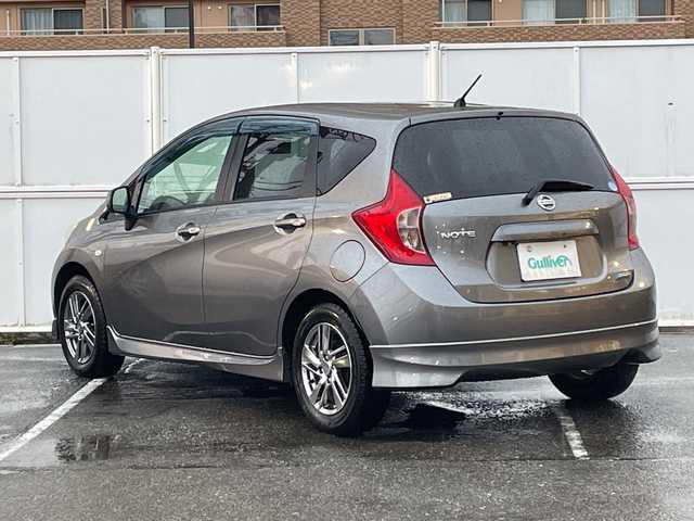 日産 ノート X DIG－S エアロスタイル 秋田県 2013(平25)年 10万km ダークメタルグレー 純正SDナビ　MM113DーW/Bluetooth　DTV　CD　SD　USB　ラジオ/バックカメラ/ETC/社外エンジンスターター/アイドリングストップ/フォグランプ/電動格納ミラー/ヘッドライトレベライザー/フロアマット/ドアバイザー