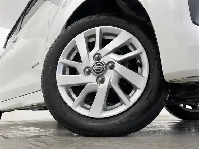 日産 デイズ ハイウェイスターX 群馬県 2020(令2)年 5.7万km プレミアムサンシャインオレンジメタリック/シルキーホワイト 純正9インチナビ/・AM/FM/CD/DVD/SD/Bluetooth/フルセグTV/アラウンドビューモニター/エマージェンシーブレーキ/車線逸脱警報システム/ETC/アイドリングストップ/プッシュスタート/スマートキー/ステアリングスイッチ