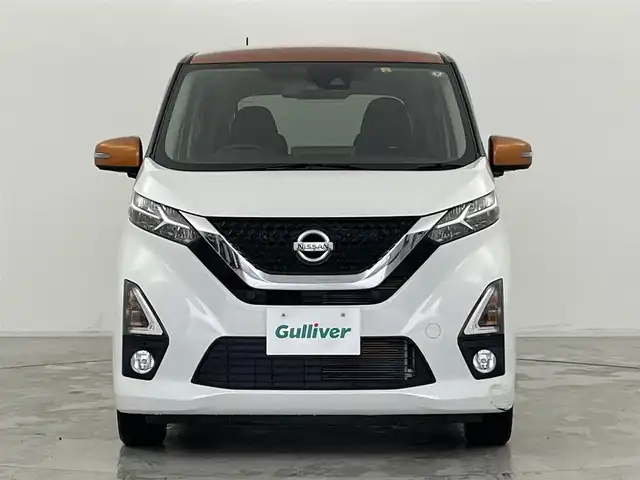日産 デイズ ハイウェイスターX 群馬県 2020(令2)年 5.7万km プレミアムサンシャインオレンジメタリック/シルキーホワイト 純正9インチナビ/・AM/FM/CD/DVD/SD/Bluetooth/フルセグTV/アラウンドビューモニター/エマージェンシーブレーキ/車線逸脱警報システム/ETC/アイドリングストップ/プッシュスタート/スマートキー/ステアリングスイッチ