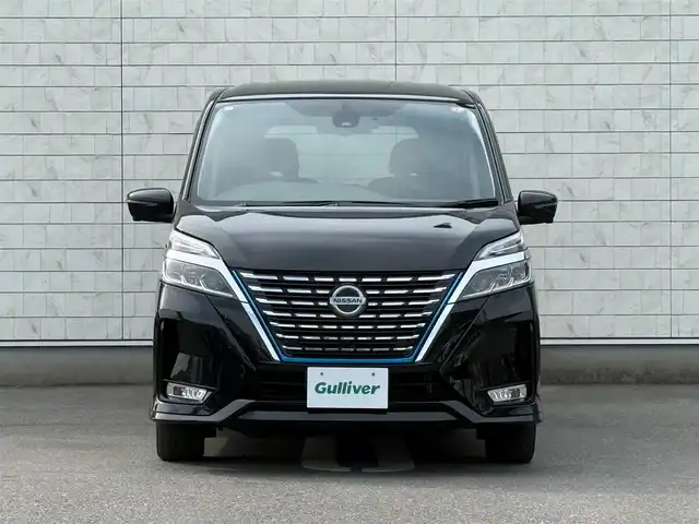 日産 セレナ e－パワー ハイウェイスター V 福岡県 2021(令3)年 4.3万km ダイヤモンドブラック 純正10型SDナビ(フルセグTV/CD/DVD/BT)アラウンドビューモニタープロパイロットエマージェンシーブレーキコーナーセンサーBSM両側パワスラドラレコETCインテリジェントルームミラーUSBポート純正LEDヘッドライト純正16インチアルミホイール純正フロアマット
