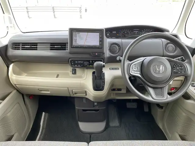 ホンダ Ｎ ＢＯＸ G ホンダセンシング 岐阜県 2018(平30)年 3.4万km ルナシルバーM 社外メモリナビ/AM FM CD SD BT/バックカメラ/前席シートヒーター/LEDライト/ETC/純正フロアマット/片側パワースライドドア/オートライト/追従式クルーズコントロール/サマータイヤ鉄ホイール付積込有り