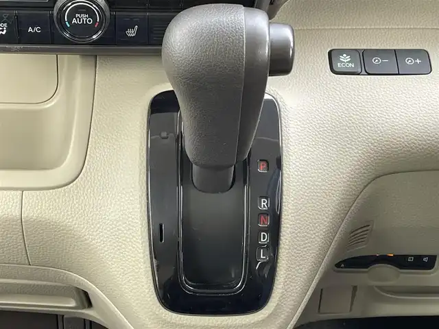 ホンダ Ｎ ＢＯＸ G ホンダセンシング 岐阜県 2018(平30)年 3.4万km ルナシルバーM 社外メモリナビ/AM FM CD SD BT/バックカメラ/前席シートヒーター/LEDライト/ETC/純正フロアマット/片側パワースライドドア/オートライト/追従式クルーズコントロール/サマータイヤ鉄ホイール付積込有り