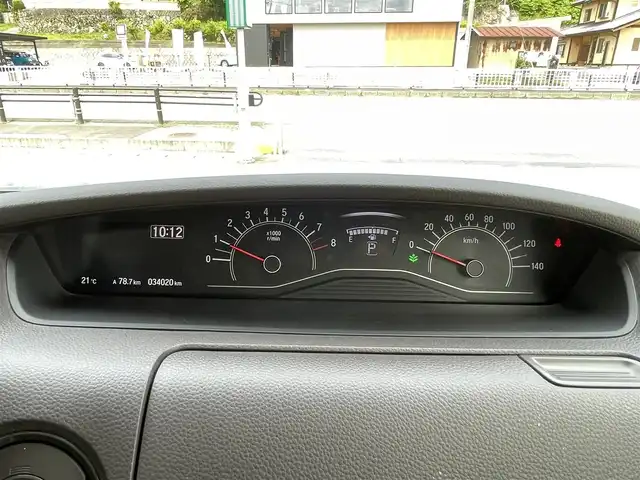 ホンダ Ｎ ＢＯＸ G ホンダセンシング 岐阜県 2018(平30)年 3.4万km ルナシルバーM 社外メモリナビ/AM FM CD SD BT/バックカメラ/前席シートヒーター/LEDライト/ETC/純正フロアマット/片側パワースライドドア/オートライト/追従式クルーズコントロール/サマータイヤ鉄ホイール付積込有り