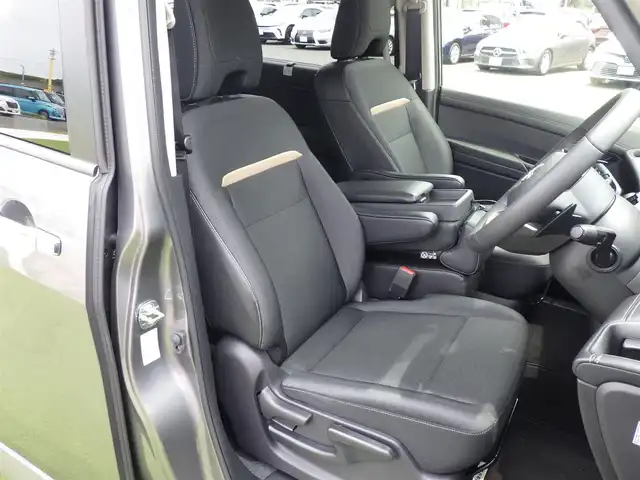 日産 セレナ ハイウェイスター V 千葉県 2023(令5)年 2.3万km ダークメタルグレー エマージェンシーブレーキ/プロパイロット/インテリジェントクルーズコントロール/インテリジェントルームミラー/ハンズフリー両側パワースライドドア/純正コネクトナビ/地デジTV/【Bluetooth接続】/アラウンドビューモニター/革巻きステアリング/ステアリングスイッチ/パドルシフト/ETC/LEDヘッドライト/フォグライト/ウインカーミラー/コーナーセンサー/純正16インチアルミホイル/サイド/カーテンエアバッグ/インテリジェントキー