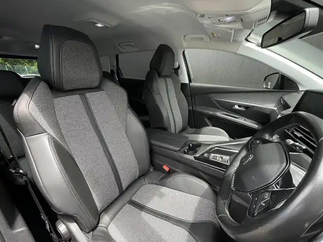 プジョー ５００８ アリュール 長野県 2018(平30)年 2.6万km 黒 純正ナビＴＶ　/ハーフレザーシート　/純正１８ＡＷ　/Ｂ／Ｓカメラ　/ＬＫＡ　/ＢＳＭ　/ＬＥＤヘッドライト　/ＥＴＣ　/Ｐバックドア