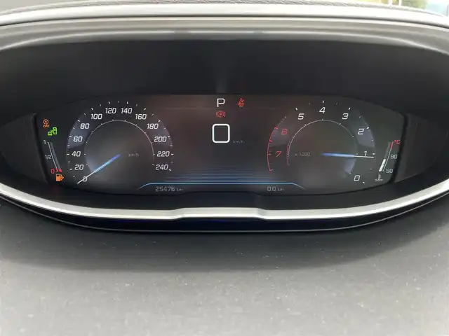 プジョー ５００８ アリュール 長野県 2018(平30)年 2.6万km 黒 純正ナビＴＶ　/ハーフレザーシート　/純正１８ＡＷ　/Ｂ／Ｓカメラ　/ＬＫＡ　/ＢＳＭ　/ＬＥＤヘッドライト　/ＥＴＣ　/Ｐバックドア