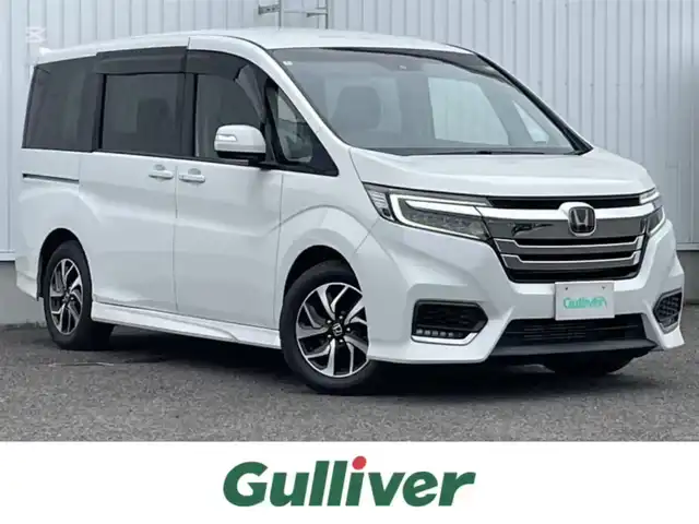 ホンダ ステップワゴン スパーダ ホンダセンシング 熊本県 2020(令2)年 5.6万km プラチナホワイトパール 純正SDナビ/・AM/FM/CD/DVD/SD/BT/・AppleCarPlay/・フルセグTV/バックカメラ/ホンダセンシング/・アダプティブクルーズコントロール/・車線維持支援システム/・標識認識機能/・先行車発進お知らせ機能/・路外逸脱抑制機能/・衝突軽減ブレーキ/オートライト/・LEDライト/・フォグランプ/革巻きステアリング/・ステアリングリモコン/・パドルシフト/電動格納ミラー/・ウィンカーミラー/テレビキャンセラー/純正フロアマット/純正アルミホイール/スマートキー