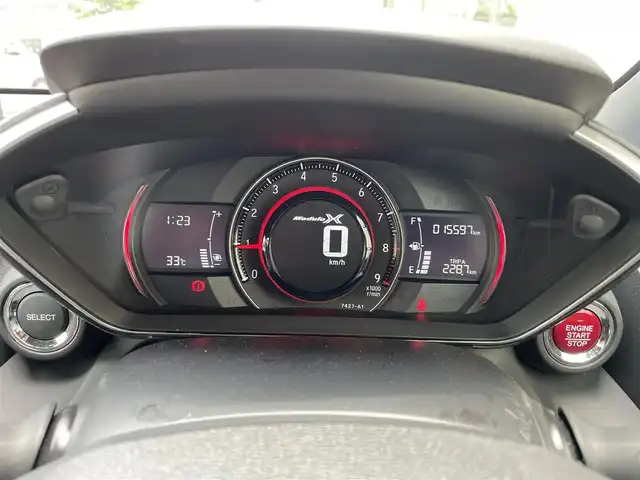 ホンダ Ｓ６６０ モデューロX バージョンZ 大分県 2021(令3)年 1.6万km ソニックグレーパール ワンオーナー/Spoonマフラー/赤黒ハーフレザーシート/純正オンダッシュナビ VXU-192SSi/【ワンセグ/BTオーディオ/USB】/バックカメラ/純正アルミホイール (F:15インチ R:16インチ)/シティブレーキアクティブシステム/クルーズコントロール/純正5段階減衰力調整機構付サスペンション/アクティブスポイラー/ボルドーレッドロールトップ/ブラックエンブレム/カーボン調インテリアパネル/ドアライニングパネル/シートセンターバッグ/前後2カメラREC機能付デジタルインナーミラー/イルミネーション付スカッフプレート/ETC/LEDヘッドライト/LEDフォグランプ/オートライト/赤レザー&アルカンターラコンビステアリング/ステアリングスイッチ/チルトステアリング/シートヒーター/ウインカーミラー/横滑り防止装置/フロアマット/電動調整ミラー/サイド&Wエアバッグ/電子制御制動力配分システム付ABS/スマートキー×2/保証書/車両取説/ナビ取説