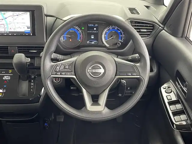 日産 ルークス ハイウェイスター X 大分県 2023(令5)年 1.4万km パールⅡ エマージェンシーブレーキ/車線逸脱警報/アラウンドビューモニター/社外ナビ　型式：CN-E330D/【ワンセグTV、CD、BT対応】/リアサーキュレーター/左側パワースライドドア/プッシュスタート/フロアマット/ETC/アイドリングストップ/横滑り防止装置/電動格納ミラー/オートライト/LEDヘッドライト/フォグランプ/純正14インチアルミホイール