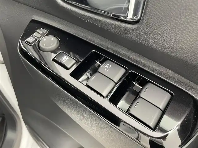 日産 ルークス ハイウェイスター X 大分県 2023(令5)年 1.4万km パールⅡ エマージェンシーブレーキ/車線逸脱警報/アラウンドビューモニター/社外ナビ　型式：CN-E330D/【ワンセグTV、CD、BT対応】/リアサーキュレーター/左側パワースライドドア/プッシュスタート/フロアマット/ETC/アイドリングストップ/横滑り防止装置/電動格納ミラー/オートライト/LEDヘッドライト/フォグランプ/純正14インチアルミホイール