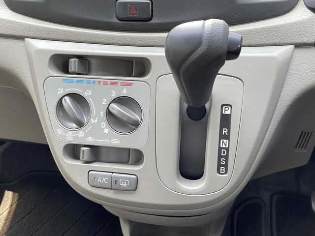 ダイハツ ミラ イース L メモリアルエディション 岐阜県 2012(平24)年 8.7万km ライトローズマイカメタリック 登録時走行距離86962km/社外オーディオ　/リモコンキー　/ＡＵＸ接続　/ＣＤチェンジャー　/社外フロアマット　/布系シート　/フルフラットシート　/ハロゲンヘッドライト　/盗難防止装置　/エアバッグ前席　/ABS/エアコンAC