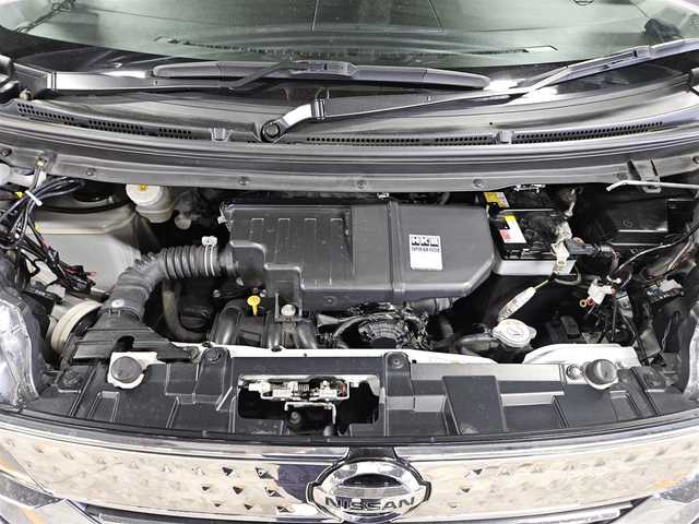 日産 デイズ ルークス ハイウェイスターX 愛媛県 2020(令2)年 7.3万km ホワイトパール 純正ナビ(Bluetooth/CD/DVD)/フルセグTV/助手席側パワースライドドア/アラウンドビューモニター/ビルトインETC/ドライブレコーダー/ソナー機能/インテリジェントエマージェンシーブレーキ/踏み間違い防止アシスト/車線逸脱警報/ビークルダイナミクスコントロール/LEDヘッドランプ/オートライト/ハイビームアシスト/オートエアコン/本革巻きステアリング/ステアリングスイッチ/純正14インチアルミホイール/インテリジェントキー/プッシュエンジンスターター/イモビライザー/禁煙車