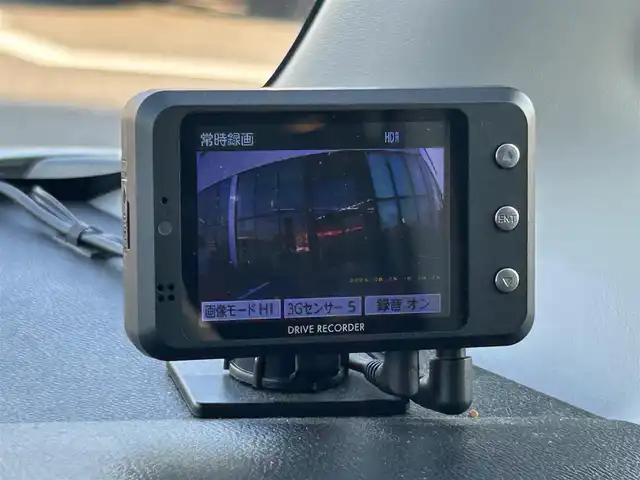 日産 デイズ ルークス ハイウェイスターX 愛媛県 2020(令2)年 7.3万km ホワイトパール 禁煙車/登録時走行距離：72365km/純正ナビ/Bluetooth/CD/DVD/フルセグTV/助手席側パワースライドドア/アラウンドビューモニター/ETC/ドライブレコーダー/レーンキープアシスト/LEDヘッドランプ/オートライト/ハイビームアシスト/オートエアコン/本革巻きステアリング/純正アルミホイール/エンジンスタートボタン