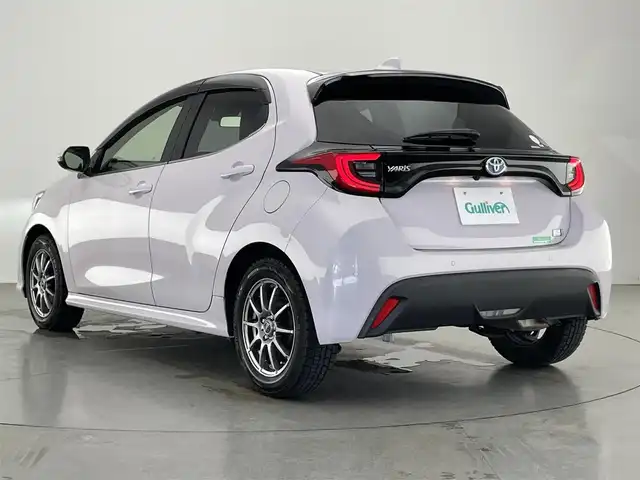 トヨタ ヤリス ハイブリッド Z 愛知県 2020(令2)年 3.1万km アイスピンクメタリック 純正８型ＤＡナビ　フルセグＴＶ　全方位カメラ　ＤＶＤデッキ　トヨタセーフティセンス　ＨＵＤ　純正ドラレコ　ＥＴＣ２．０　ＢＳＭ　ＬＥＤライト　夏タイヤ４本ホイール付　レーダークルコン　温シート　禁煙車