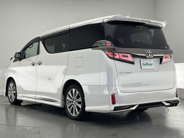 トヨタ ヴェルファイア ゴールデンアイズⅡ 愛知県 2021(令3)年 3.5万km ホワイトパールクリスタルシャイン 純１０．５型ＤＡナビ　フルセグＴＶ　ＤＶＤ再生　バックカメラ　モデリスタフルエアロ　純１２．１型後席モニター　パワーバックドア　ＥＴＣ２．０　前後ドラレコ　黒ハーフレザー　デジタルインナーミラー　禁煙