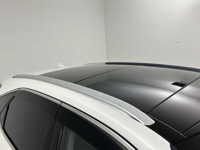 レクサス ＲＸ 450h バージョンL 三重県 2017(平29)年 3.4万km ソニッククォーツ 禁煙車/ガラスルーフ/黒革シート/純正ナビ/　フルセグTV/CD/DVD/Bluetooth/純正ウッドハンドル/メモリーシート/全席シートヒーター/前席ベンチレーション/電動格納シート/電子パーキング/オートホールド/ハンドルヒーター/HUD/衝突軽減ブレーキシステム/前後コーナーセンサー/BSM/ハンドルヒーター/純正アルミホイール