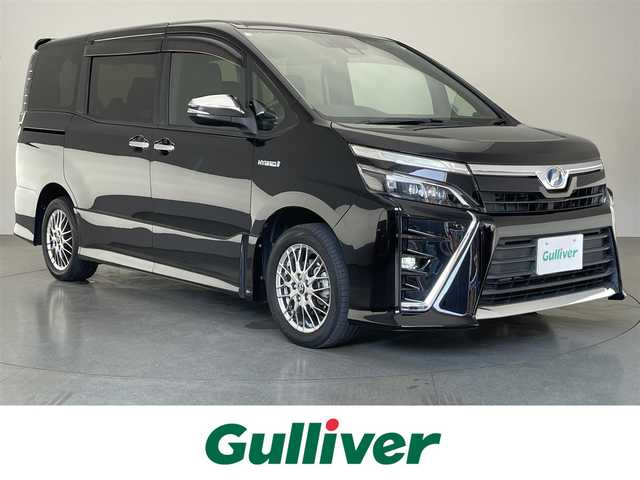 トヨタ ヴォクシー ハイブリッド ZS 煌 愛知県 2018(平30)年 8.3万km ブラック 純正１０型ナビ　フルセグＴＶ　Ｂｌｕｅｔｏｏｔｈ　純正後席モニター　シートヒーター　両側パワスラ　クルーズコントロール　ＬＥＤオートライト　フォグ　セーフティセンス　衝突軽減　車線逸脱　ドラレコ　禁煙