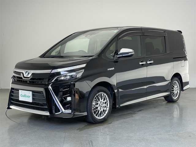 トヨタ ヴォクシー ハイブリッド ZS 煌 愛知県 2018(平30)年 8.3万km ブラック 純正１０型ナビ　フルセグＴＶ　Ｂｌｕｅｔｏｏｔｈ　純正後席モニター　シートヒーター　両側パワスラ　クルーズコントロール　ＬＥＤオートライト　フォグ　セーフティセンス　衝突軽減　車線逸脱　ドラレコ　禁煙