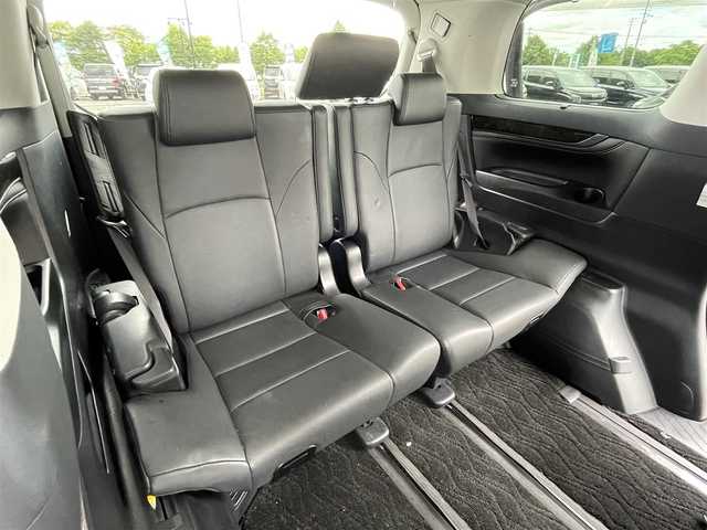 トヨタ アルファード SA Cパッケージ 道央・札幌 2016(平28)年 3.1万km ホワイトパールクリスタルシャイン ４WD/ワンオーナー/寒冷地仕様/JBLプレミアムサウンドシステム/純正メーカーナビ/CD/DVD/BD/BT/フルセグ/純正フリップダウンモニター/トヨタセーフティセンス/プリクラッシュセーフティ/横滑り防止装置/レーダークルーズコントロール/パーキングアシスト/クリアランスソナー/バックカメラ/ビルトインETC/ワイパーデアイサー/両側パワースライドドア/パワーバックドア/前席/２列目パワーシート/D席メモリーシート/前席シートヒーター/N席/２列目オットマン/レザーシート/革巻きウッドコンビステアリング/ステアリングリモコン/ハンドルヒーター/AC100V/置くだけ充電/電動パーキング/ブレーキホールド/自動防眩ミラー/MTモード付AT/プッシュスタート/スマートキー/LEDヘッドライト/オートライト/オートハイビーム/フォグランプ/電動格納ミラー/ウィンカーミラー/純正フロアマット/ドアバイザー/スペアキー