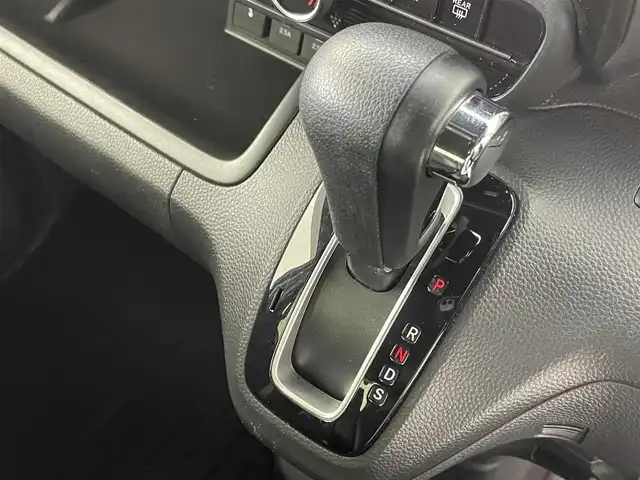 ホンダ Ｎ ＢＯＸ G L ターボ ホンダセンシング 群馬県 2019(平31)年 2.2万km プラチナホワイトパール 純正８型ナビ　Ｂカメラ　Ｈセンシング　衝突軽減　レーダークルーズ　ＡＨＢ　ＬＥＤヘッド　ＬＥＤフォグ　パドルシフト　両側パワスラ　ビルトインＥＴＣ　前ドラレコ　プッシュスタート　純正アルミ　禁煙車