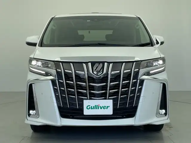 トヨタ アルファード S Cパッケージ 愛知県 2022(令4)年 1.9万km ホワイトパールクリスタルシャイン 純正ビルトインナビ/・Ｂｌｕｅｔｏｏｔｈ/・フルセグ/・AM/FM/・Miracast/純正CD/DVDプレーヤー/ツインムーンルーフ/前後ミラー型ドライブレコーダー/ビルトインＥＴＣ/純正後席モニター/両側パワースライドドア/アダプティブクルーズコントロール/バックカメラ/ステアリングヒーター/ＬＴＡ（レーントレーシングアシスト）/ＰＫＳＢ（パーキングサポートブレーキ）/ＰＣＳ（プリクラッシュセーフティ）/ＲＳＡ（ロードサインアシスト）/前席シートヒーター・エアシート/パワーバックドア