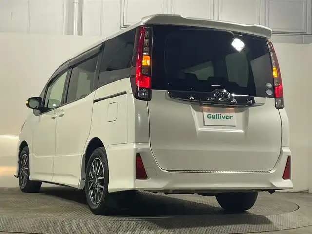 トヨタ ノア Si 大阪府 2014(平26)年 4万km ホワイトパールクリスタルシャイン 純正ナビ　バックカメラ　Bluetooth　フルセグTV ドラレコ　ビルトインETC オートライト　LEDヘッドライト　スマートキー