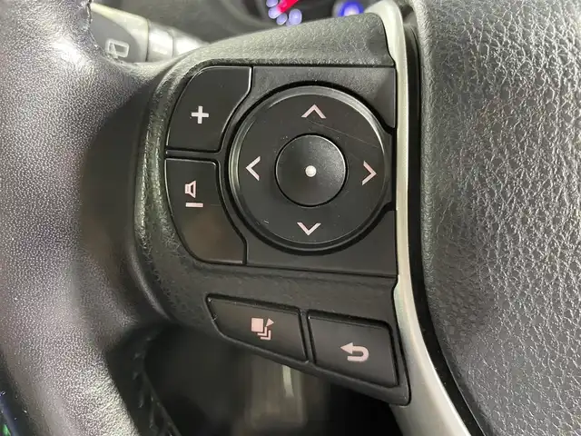 トヨタ ノア Si 大阪府 2014(平26)年 4万km ホワイトパールクリスタルシャイン 純正ナビ　バックカメラ　Bluetooth　フルセグTV ドラレコ　ビルトインETC オートライト　LEDヘッドライト　スマートキー