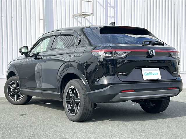ホンダ ヴェゼル ハイブリッド e:HEV X 三重県 2022(令4)年 4.9万km クリスタルブラックパール 純正８型ナビ　/バックカメラ　/ＥＴＣ　/前後コーナーセンサー　/ＵＳＢ給電ポート/レーダークルーズコントロール　/レーンキープアシスト　/衝突軽減ブレーキ/パドルシフト　/ダウンヒルアシストコントロール/ステアリングスイッチ/ＬＥＤヘッドライト/オートハイビーム　/オートライト/フロアマット/電子パーキング/電動格納ミラー/禁煙車