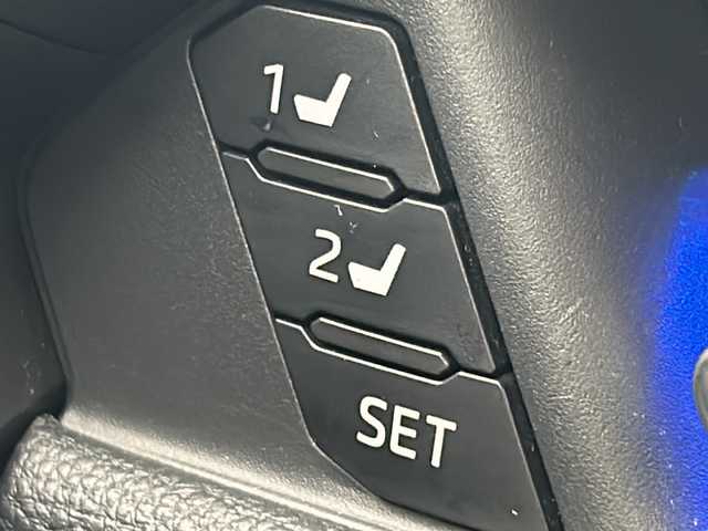 トヨタ ＲＡＶ４ ハイブリッドG 宮城県 2023(令5)年 2.9万km ホワイトパールクリスタルシャイン モデリスタエアロ/4WD/ワンオーナー/純正10.1インチコネクティッドナビ/(AM/FM/TV/BT/USB/Miracast)/パノラミックビューモニター/デジタルインナーミラー/ビルトインETC2.0/前方ドライブレコーダー/レーダークルーズコントロール/BSM/電動リアゲート/レザーシート/パワーシート/シートメモリー/シートヒーター/エアシート/ステアリングヒーター/プッシュスタート/スマートキー/オートライト/オートマチックハイビーム/フォグランプ/純正フロアマット/純正18インチアルミホイール