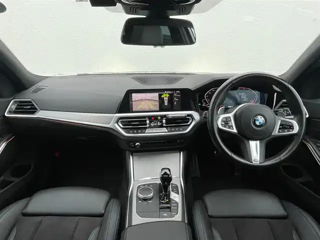 ＢＭＷ ３２０ｄ xDrive ツーリング Mスポーツ 東京都 2022(令4)年 2万km ミネラルグレー パノラマスライディングルーフ/ライブコックピット/アダプティブクルーズコントロール/ブラインドスポットモニター/衝突被害軽減ブレーキ/バックモニター/純正LEDヘッドライト/ワイヤレスチャージ/シートヒーター/ハーフレザー/パドルシフト/ETC2.0/ステアリングスイッチ/電動リアゲート/純正ナビ/バックモニター