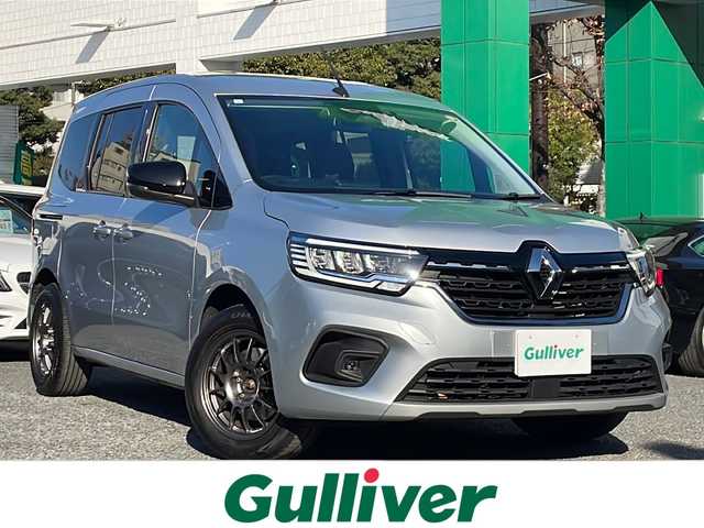 ルノー ルノー カングー インテンス 東京都 2023(令5)年 1.7万km シルバー 車体色　KQA　グリハイランド/取扱説明書/新車時保証書/記録簿/レーンセンタリングアシスト/アダプティブクルーズコントロール/ブラインドスポットモニター/ディスプレイオーディオ/【USB/Bluetooth接続】/バックカメラ　ETC/ドライブレコーダー（前後）/ハーフレザーシート/LEDヘッドライト/リアコーナーセンサー/サイド/カーテンエアバッグ/スマートキー×２/社外16インチアルミ【ENKEI】