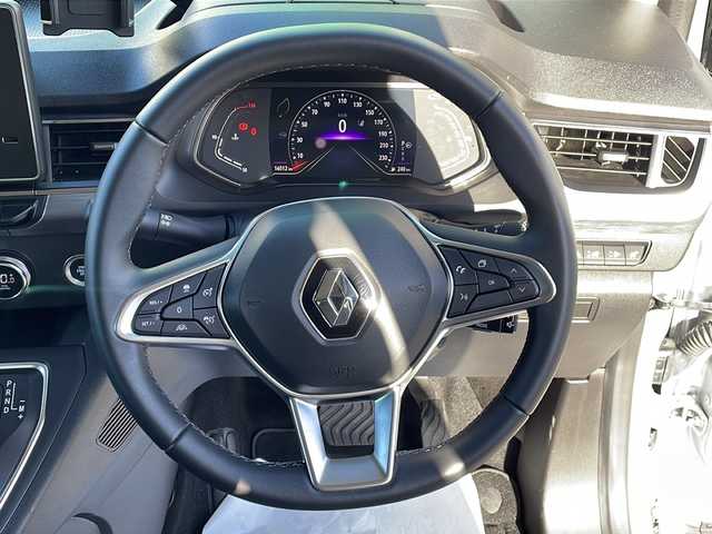 ルノー ルノー カングー インテンス 東京都 2023(令5)年 1.7万km シルバー 車体色　KQA　グリハイランド/取扱説明書/新車時保証書/記録簿/レーンセンタリングアシスト/アダプティブクルーズコントロール/ブラインドスポットモニター/ディスプレイオーディオ/【USB/Bluetooth接続】/バックカメラ　ETC/ドライブレコーダー（前後）/ハーフレザーシート/LEDヘッドライト/リアコーナーセンサー/サイド/カーテンエアバッグ/スマートキー×２/社外16インチアルミ【ENKEI】