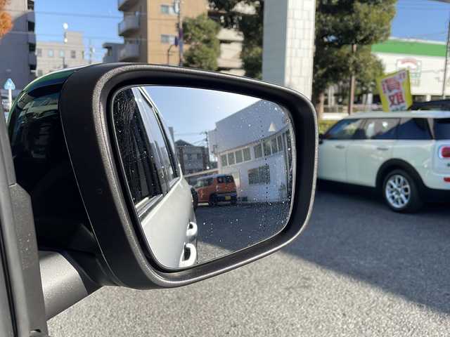 ルノー ルノー カングー インテンス 東京都 2023(令5)年 1.7万km シルバー 車体色　KQA　グリハイランド/取扱説明書/新車時保証書/記録簿/レーンセンタリングアシスト/アダプティブクルーズコントロール/ブラインドスポットモニター/ディスプレイオーディオ/【USB/Bluetooth接続】/バックカメラ　ETC/ドライブレコーダー（前後）/ハーフレザーシート/LEDヘッドライト/リアコーナーセンサー/サイド/カーテンエアバッグ/スマートキー×２/社外16インチアルミ【ENKEI】