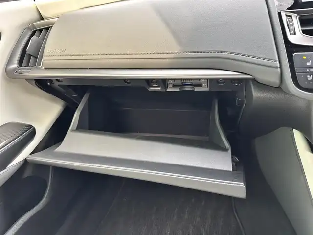 トヨタ クラウン ハイブリッド RS アドバンス 宮城県 2021(令3)年 6.3万km プレシャスホワイトパール セーフティパッケージプラス/・デジタルインナーミラー/・パーキングサポートブレーキ/リアカメラディテクション/・パノラミックビューモニター/＝＝＝/モデリスタエアロ（F/S/R）/セーフティセンス/・レーントレーシングアシスト/・レーダークルーズコントロール/・プリクラッシュセーフティ/・アダプティブハイビーム/・ロードサインアシスト/・先行車発進告知機能/・ドライバー異常時対応システム/ブラインドスポットモニター/リアクロストラフィックオートブレーキ/リアクロストラフィックアラート/カラーヘッドアップディスプレイ/純正12.3インチナビ/・CD/DVD/・Blu-ray/・Bluetooth/・AppleCarPlay/AndroidAuto/・フルセグTV/ビルトインETC/ドライブレコーダー/本革シート/パワーシート（運転席メモリー機能付）/シートヒーター/ベンチレーション/革巻きステアリング/ステアリングヒーター/パドルシフト/電動パーキングブレーキ/ブレーキホールド/3眼LEDヘッドランプ/社外19インチAW（WORK）