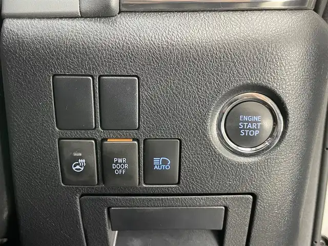 トヨタ アルファード S Cパッケージ 愛知県 2020(令2)年 2.6万km ホワイトパールクリスタルシャイン メーカーナビＴＶ　ＪＢＬ　全方位カメラ　禁煙　ＤＶＤデッキ　デジタルインナーミラー　パーキングアシスト　ＢＳＭ　黒革　シートヒーター　シートエアコン　電動リアゲート　三眼ＬＥＤ　前後ドラレコ　衝突軽減　追従クルコン　レーンキープ　オートハイビーム　コーナーセンサー　セーフティセンス　両側パワースライドドア　電動パーキング　USBポート　オットマン