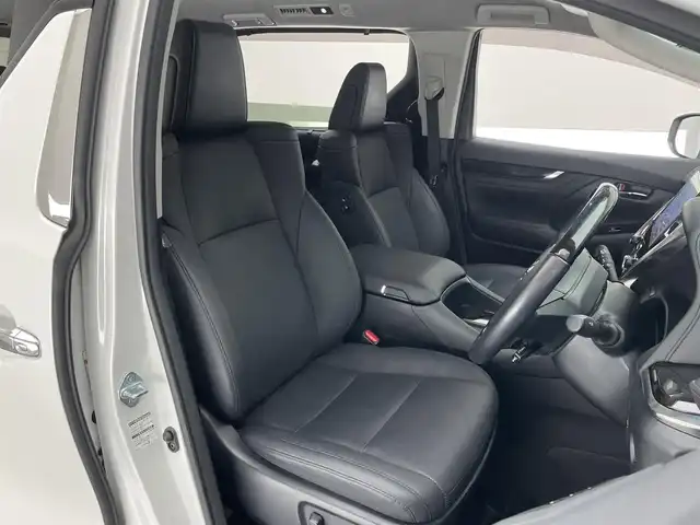 トヨタ アルファード S Cパッケージ 愛知県 2020(令2)年 2.6万km ホワイトパールクリスタルシャイン メーカーナビＴＶ　ＪＢＬ　全方位カメラ　禁煙　ＤＶＤデッキ　デジタルインナーミラー　パーキングアシスト　ＢＳＭ　黒革　シートヒーター　シートエアコン　電動リアゲート　三眼ＬＥＤ　前後ドラレコ　衝突軽減　追従クルコン　レーンキープ　オートハイビーム　コーナーセンサー　セーフティセンス　両側パワースライドドア　電動パーキング　USBポート　オットマン