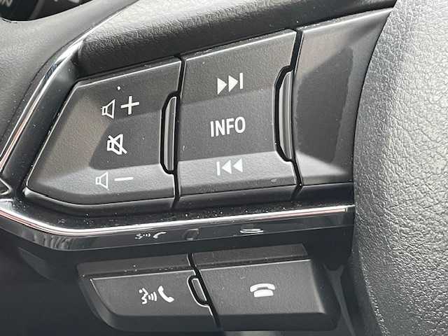 マツダ ＣＸ－８ 25S スマートエディション 茨城県 2023(令5)年 0.5万km ソウルレッドクリスタルM 純正ナビ　/-BT/TV/AM/FM/衝突軽減システム　/全方位カメラ　/フリップダウンモニター　/コーナーセンサー前後　/パワーバックドア　/ＬＥＤヘッドライト　/レーダークルーズコントロール　/メモリー付きパワーシート　/シートヒーター/ステアリングヒーター/ドライブレコーダー/ETC/電動格納ミラー