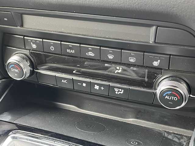 マツダ ＣＸ－８ 25S スマートエディション 茨城県 2023(令5)年 0.5万km ソウルレッドクリスタルM 純正ナビ　/-BT/TV/AM/FM/衝突軽減システム　/全方位カメラ　/フリップダウンモニター　/コーナーセンサー前後　/パワーバックドア　/ＬＥＤヘッドライト　/レーダークルーズコントロール　/メモリー付きパワーシート　/シートヒーター/ステアリングヒーター/ドライブレコーダー/ETC/電動格納ミラー