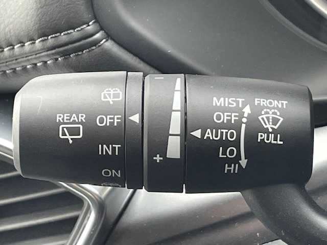 マツダ ＣＸ－８ 25S スマートエディション 茨城県 2023(令5)年 0.5万km ソウルレッドクリスタルM 純正ナビ　/-BT/TV/AM/FM/衝突軽減システム　/全方位カメラ　/フリップダウンモニター　/コーナーセンサー前後　/パワーバックドア　/ＬＥＤヘッドライト　/レーダークルーズコントロール　/メモリー付きパワーシート　/シートヒーター/ステアリングヒーター/ドライブレコーダー/ETC/電動格納ミラー